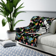 Livin' Aloha Sherpa Fleece Blanket (Black Pineapple) - Livin' Aloha